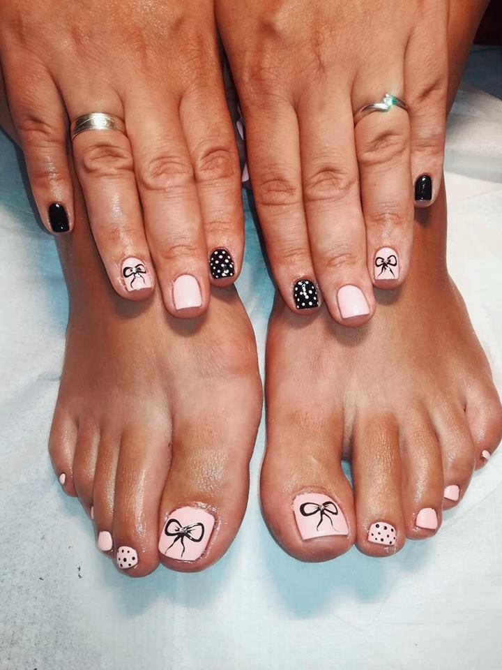 Manicure i pedicure w studiu fryzur Inspiracja Włocławek